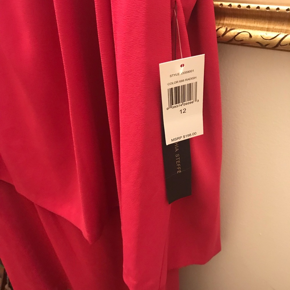 Dress - Picture 2 of 8